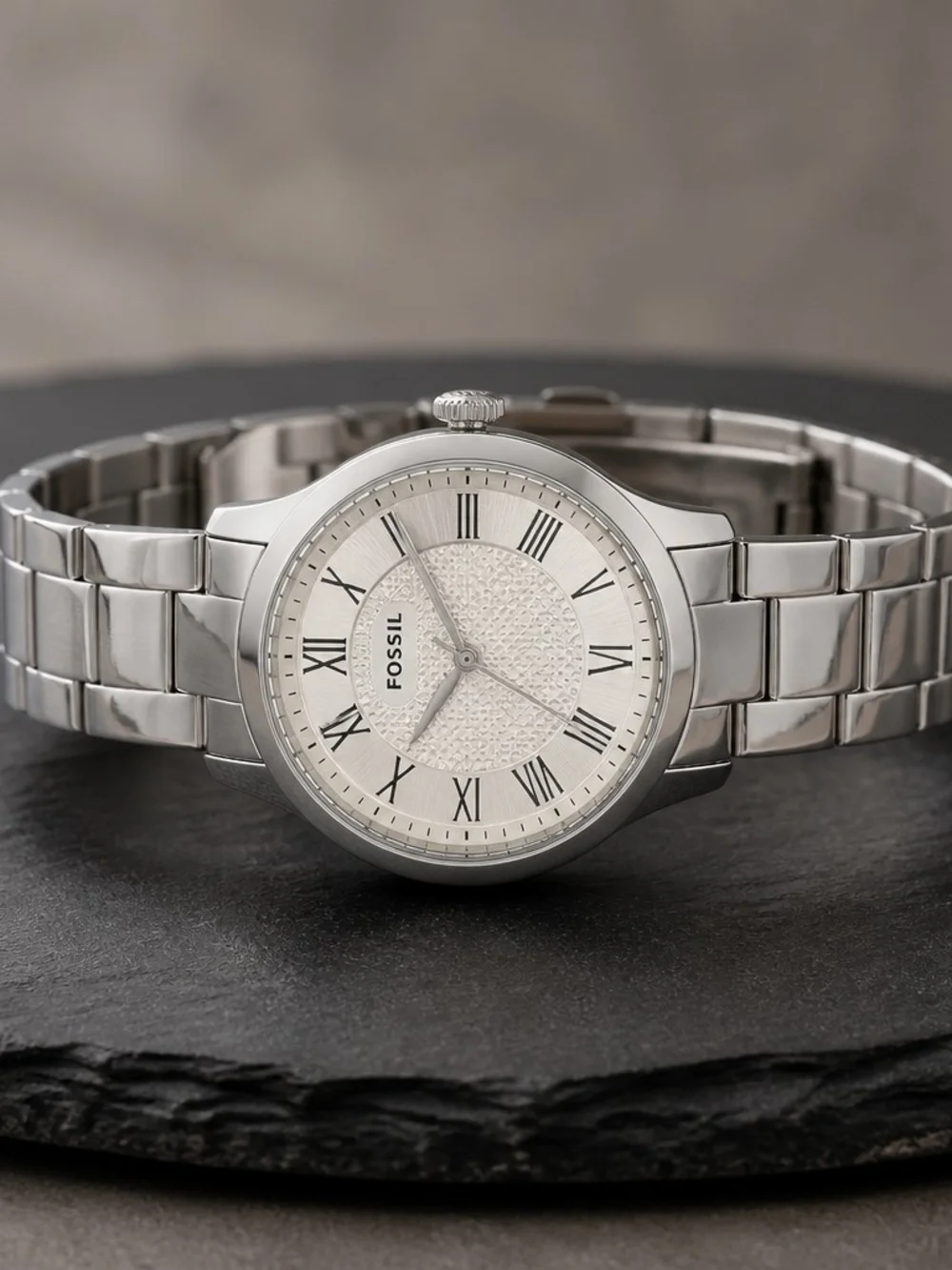 Various Men's Watches: Micheal Kors, Fossil, Guess
